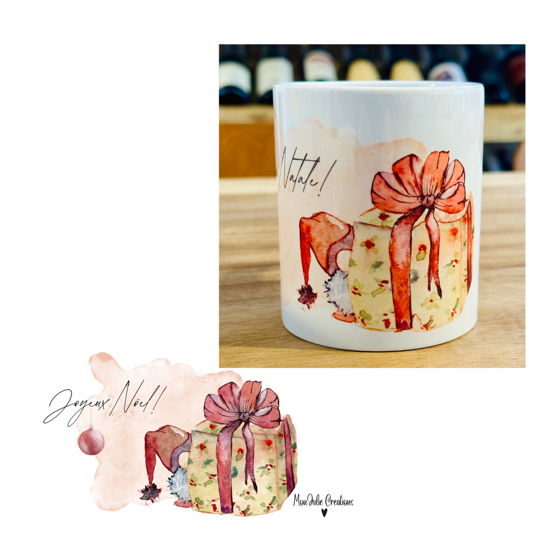 Tazza mug natalizia con gnomo e pacco regalo con scritta buon natale in francese.