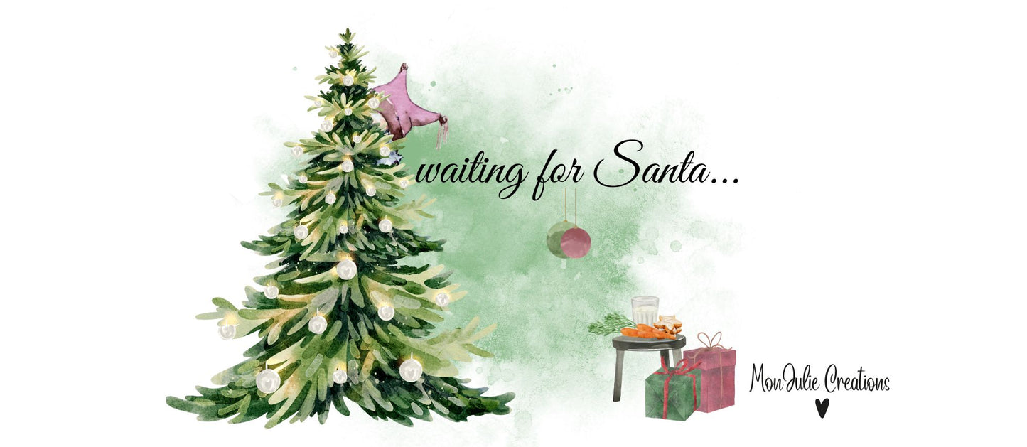 Grafica natalizia per tazza mug con albero di natale e gnomo, tavolino con carotine, latte coi biscottie e pacchi regalo e scrtita Waiting for Santa.